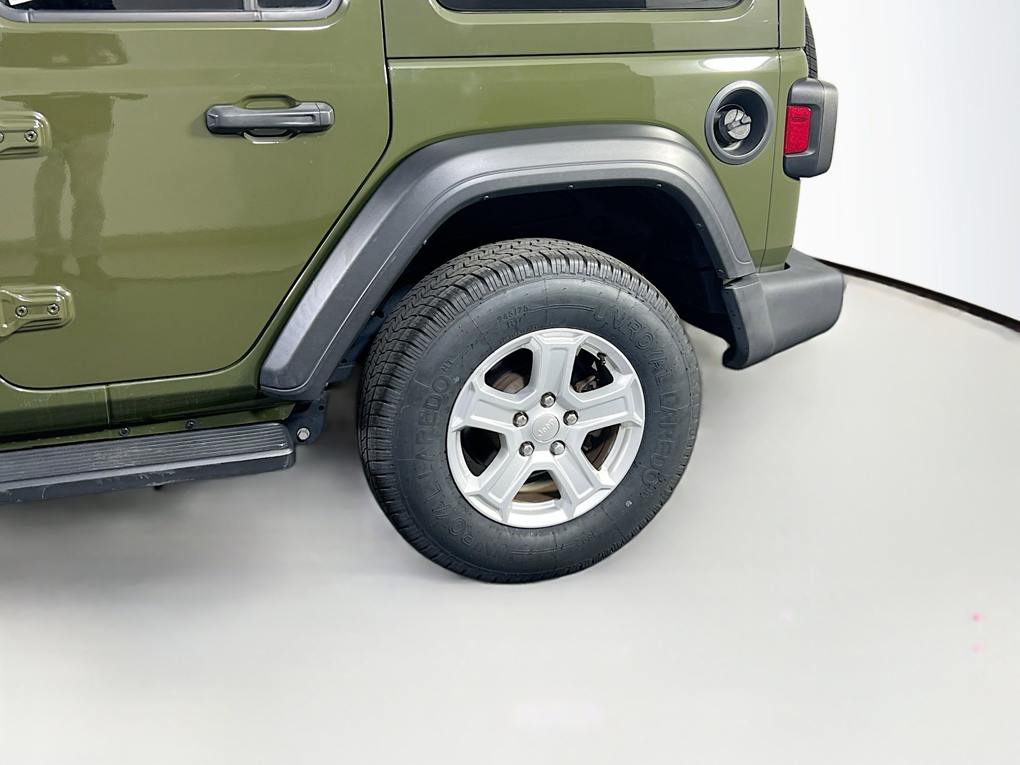 Used 2021 Jeep Wrangler Sport S w/ Sun And Sound Package image 29