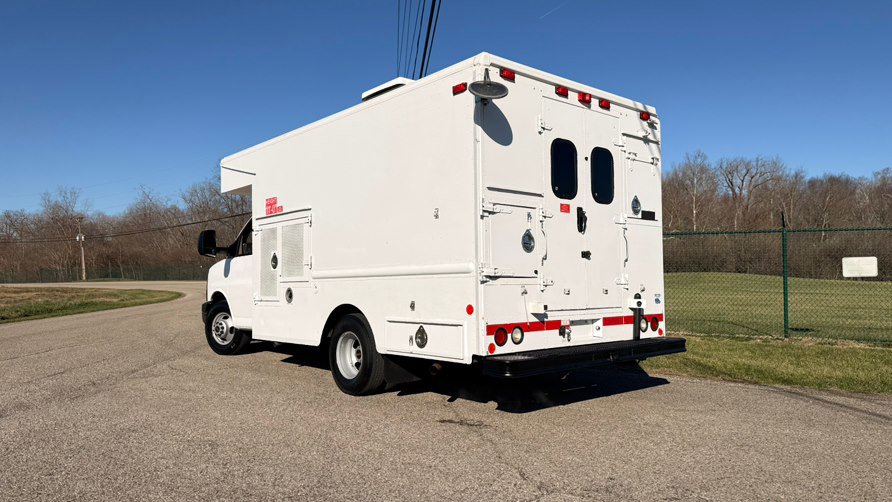 Used 2009 GMC Savana 3500 image 4