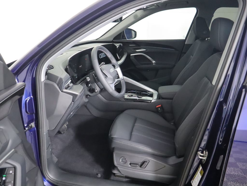 Used 2025 Audi Q5 Premium Plus w/ Premium Plus image 21