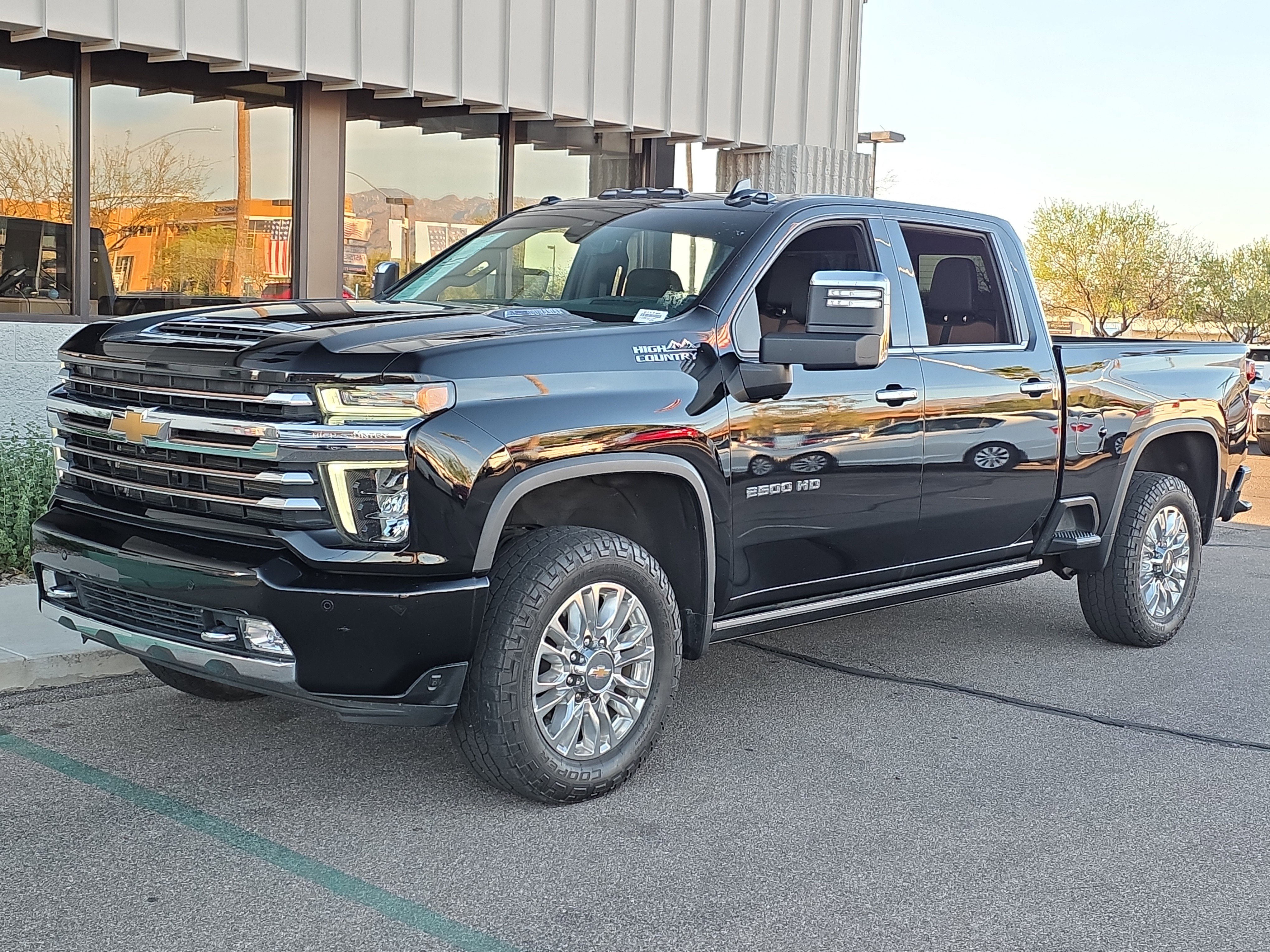 Used 2021 Chevrolet Silverado 2500 High Country w/ Z71 Off-Road Package image 4