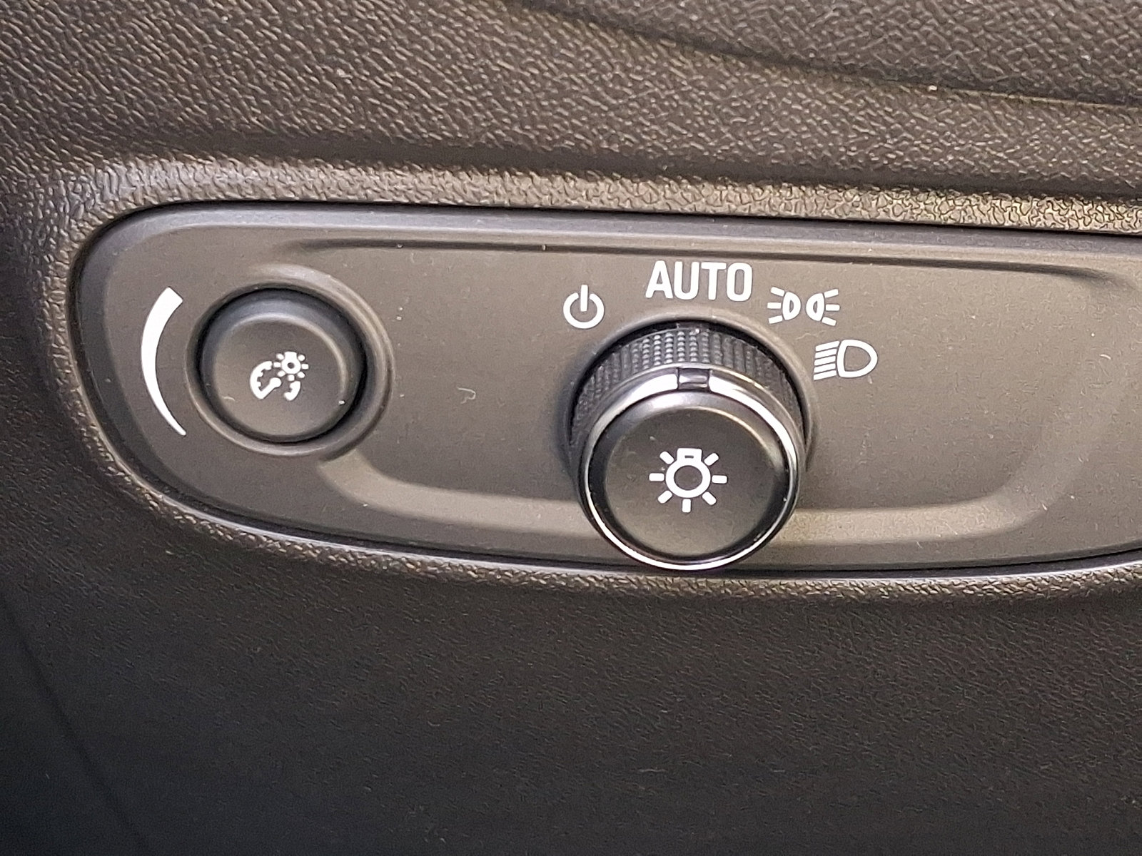 Certified 2023 Chevrolet Equinox LS w/ LS Convenience Package image 23