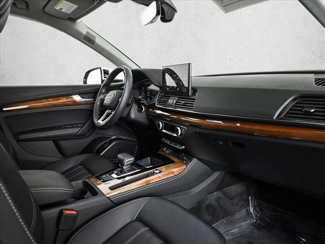 Used 2023 Audi Q5 2.0T Premium Plus w/ Premium Plus Package AWD/4WD image 23