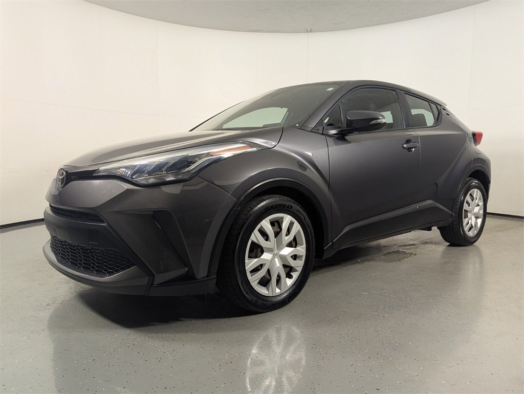 Used 2021 Toyota C-HR LE image 3