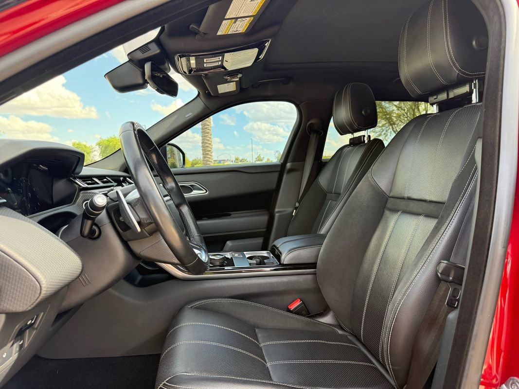 Used 2019 Land Rover Range Rover Velar R-Dynamic SE image 17