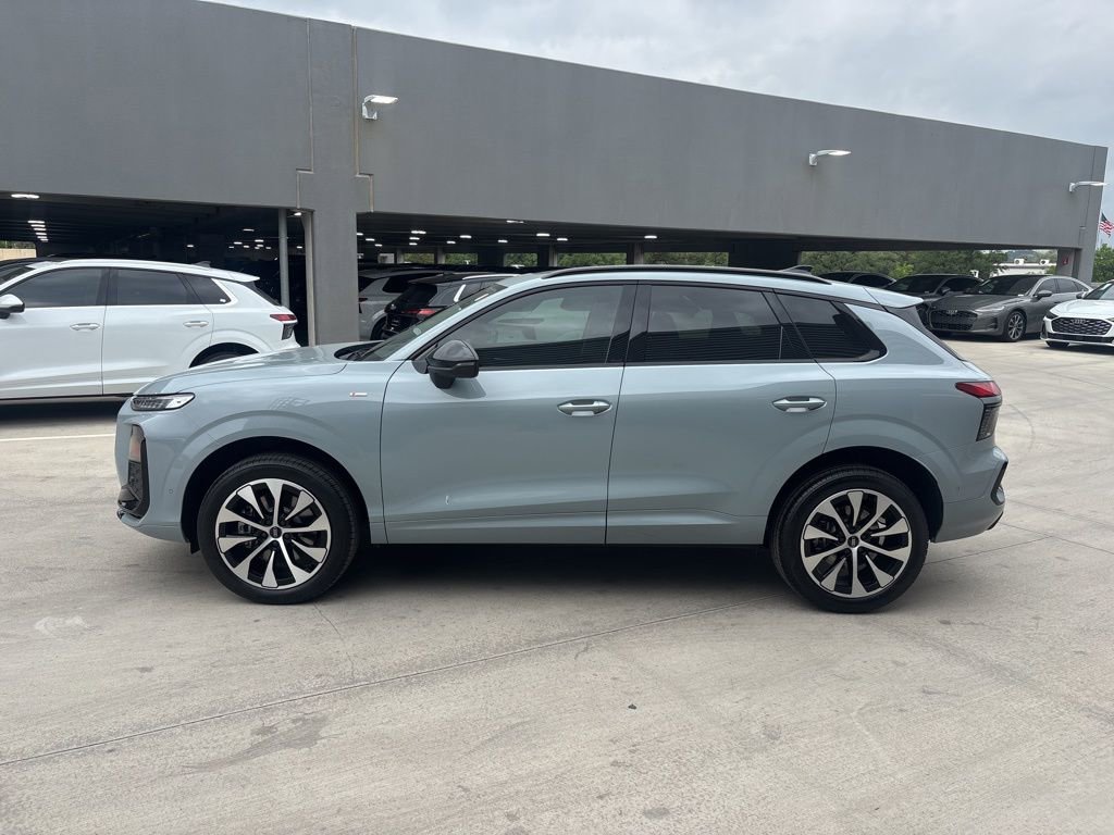 New 2026 Audi Q3 quattro 2.0T AWD/4WD image 9