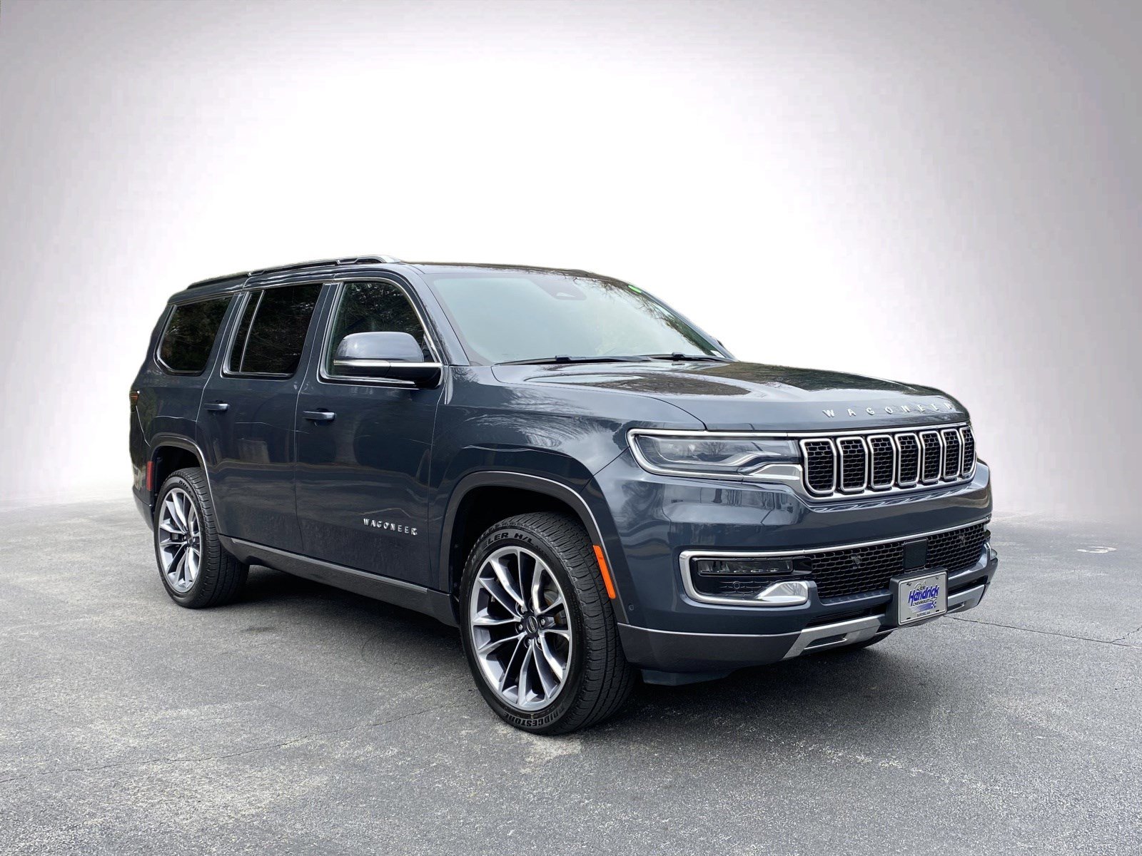 Used 2022 Jeep Wagoneer Series III w/ Premium Group I image 2