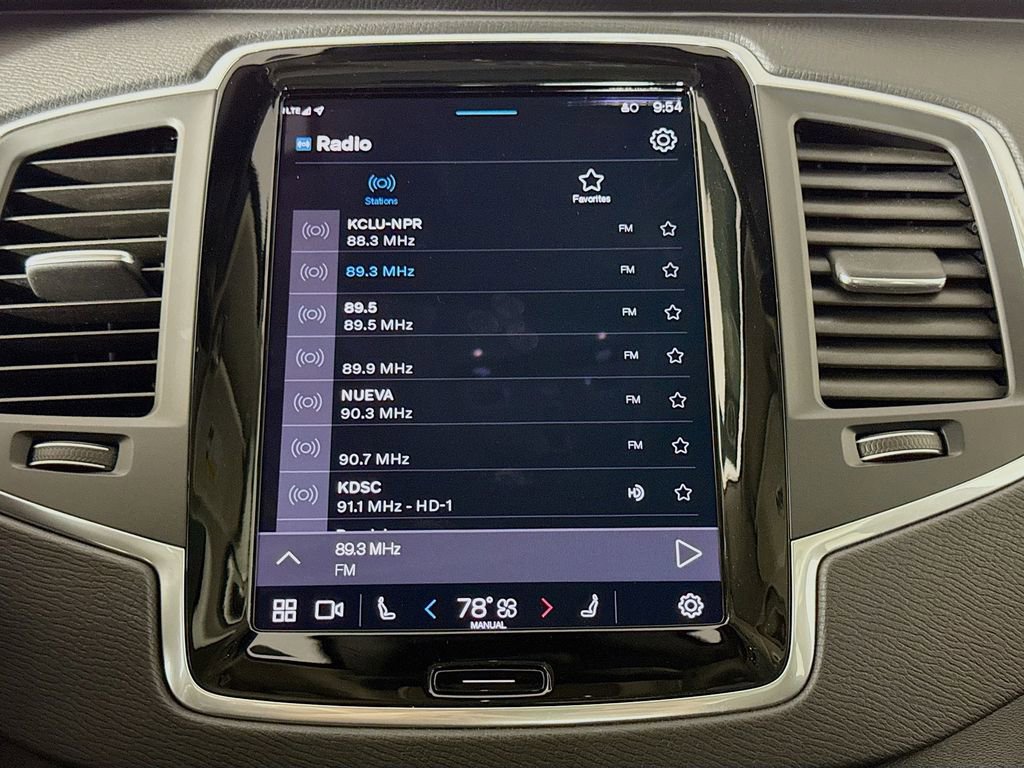 Certified 2025 Volvo XC90 B6 Core image 15