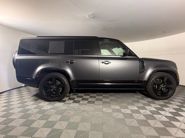 Used 2025 Land Rover Defender 130 V8 image 9