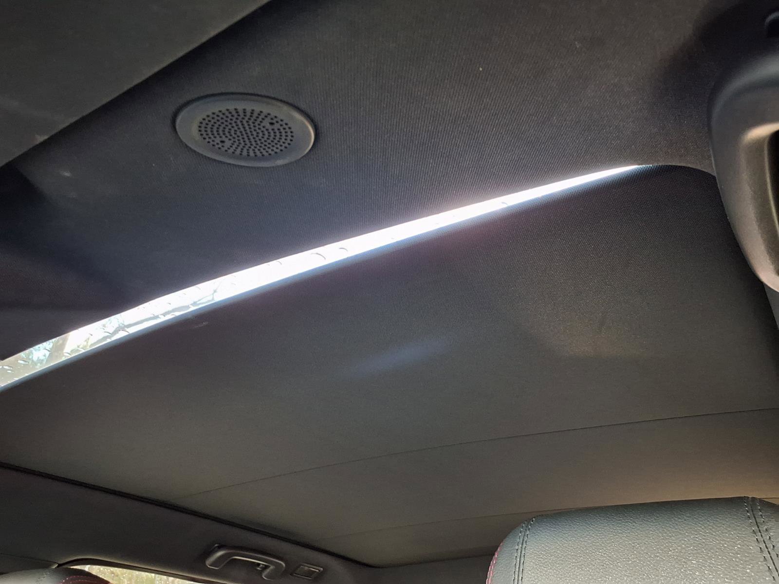 Used 2023 Land Rover Discovery Sport SE R-Dynamic image 24