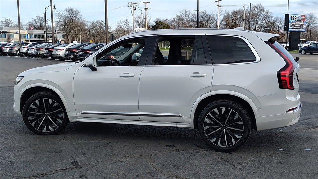 Certified 2025 Volvo XC90 B6 Plus image 5