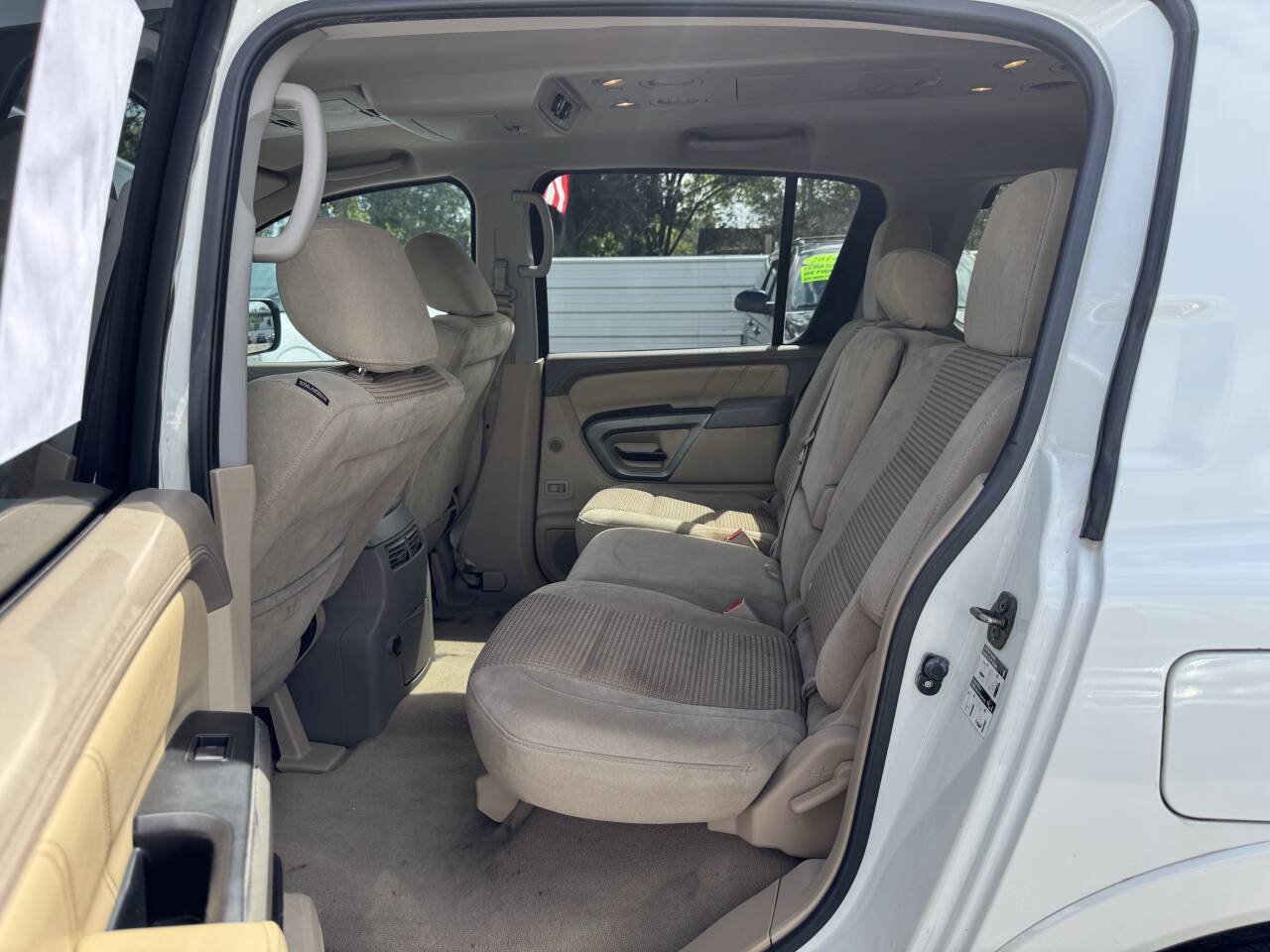 Used 2015 Nissan Armada SV RWD image 11