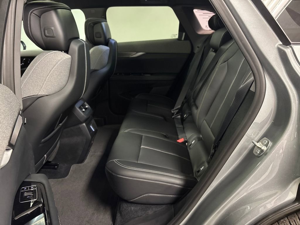 New 2026 Cadillac Optiq Sport 1 image 29