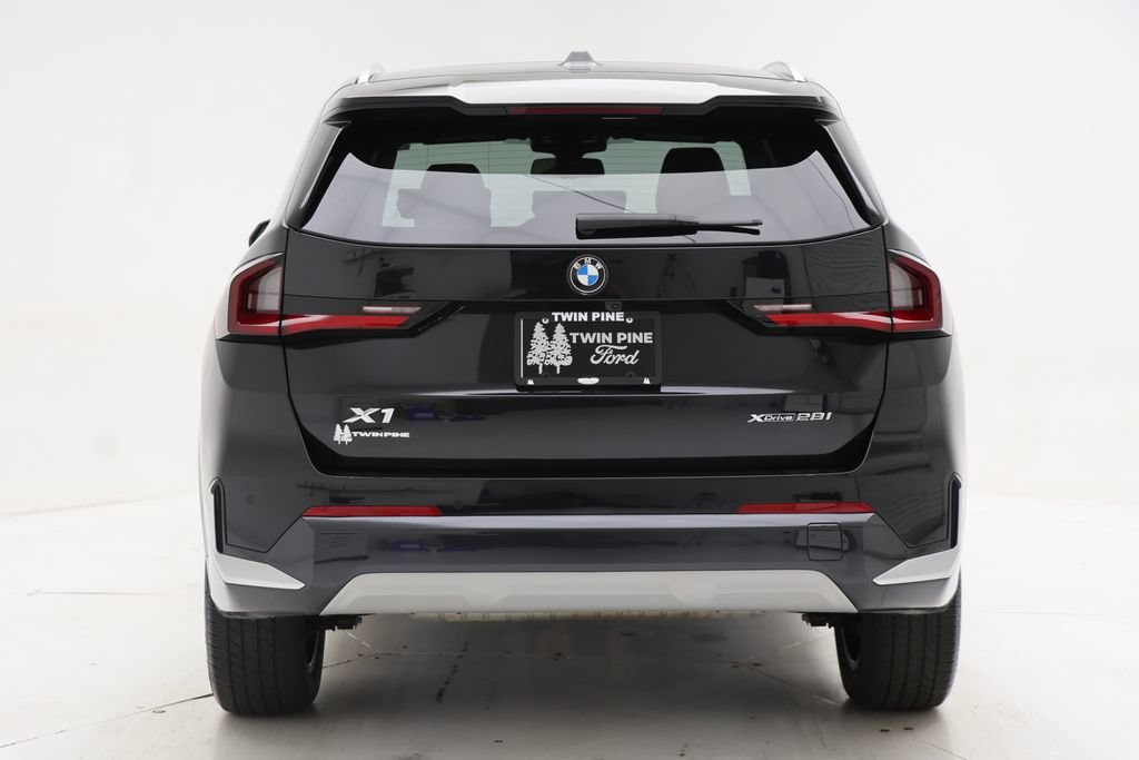 Used 2025 BMW X1 xDrive28i AWD/4WD image 7