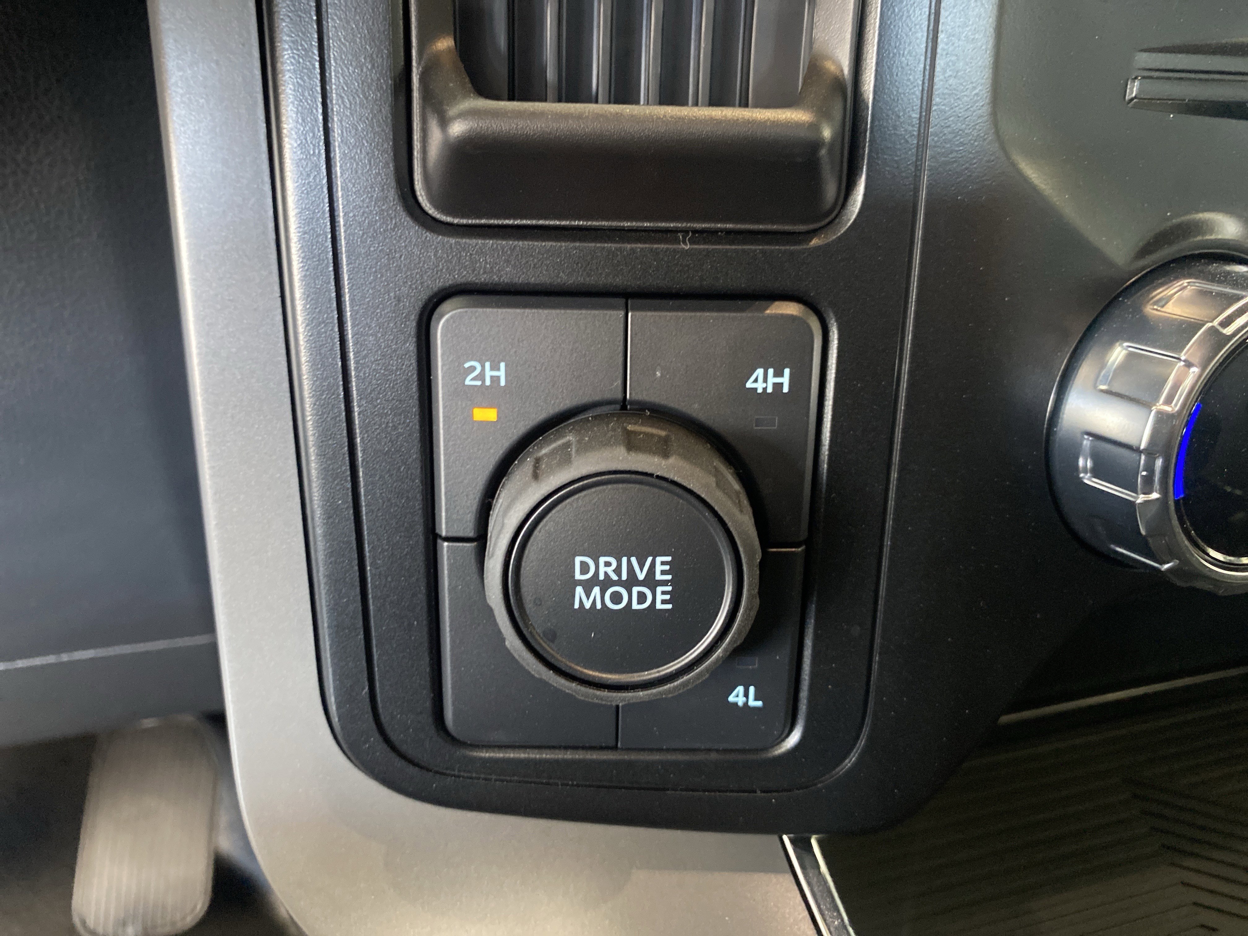 Used 2024 Ford F150 XLT w/ Equipment Group 302A MID image 14