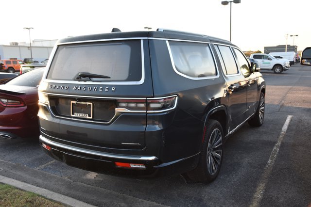 Used 2023 Jeep Grand Wagoneer L Series III AWD/4WD image 4