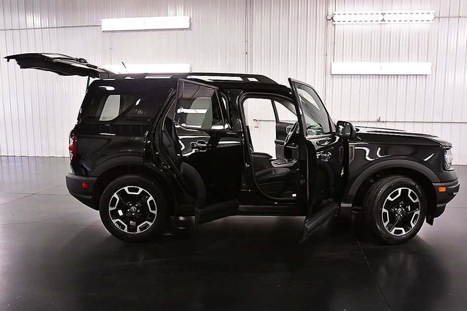Used 2023 Ford Bronco Sport Outer Banks AWD/4WD image 33
