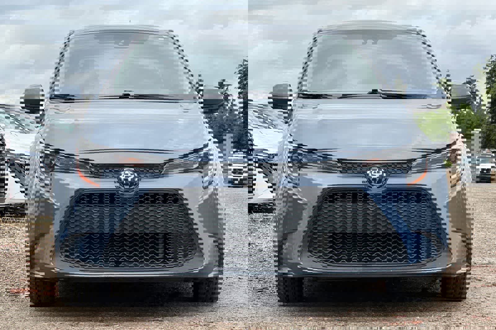 Used 2020 Toyota Corolla LE image 11