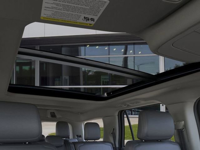 New 2025 Ford Expedition Active image 22