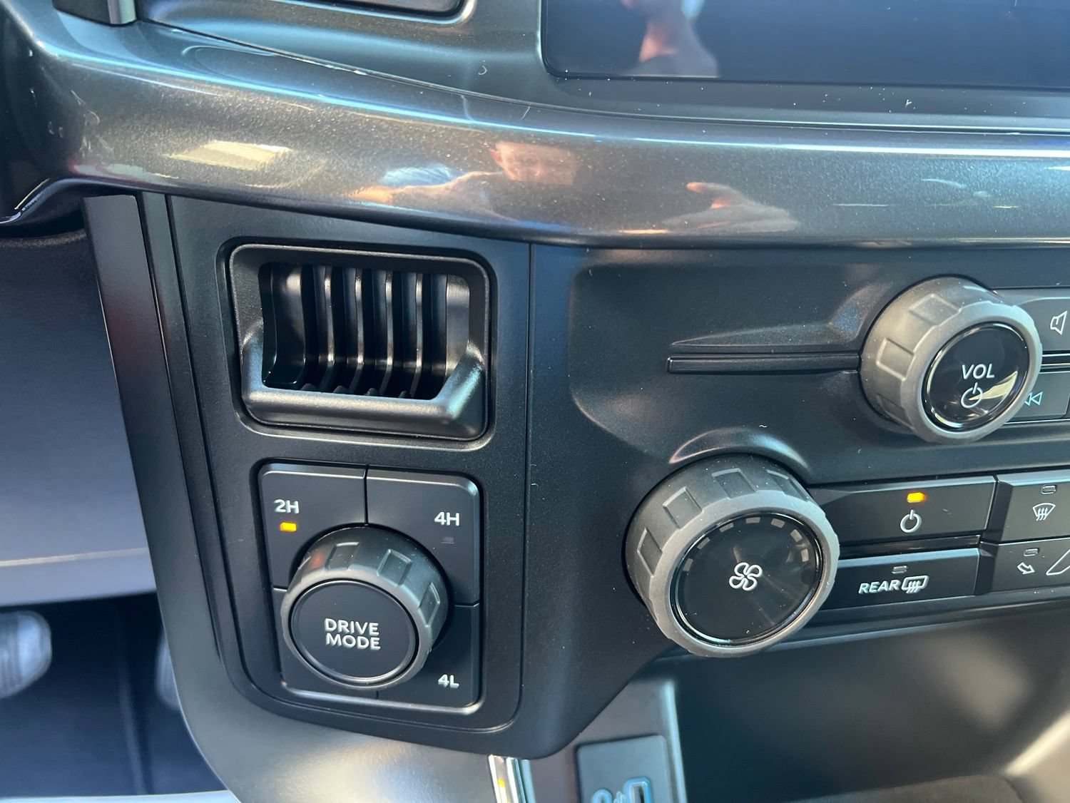 Used 2024 Ford F150 STX AWD/4WD image 25
