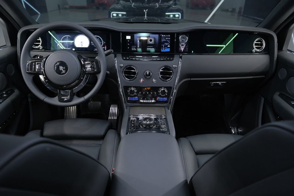 Used 2026 Rolls-Royce Cullinan image 60
