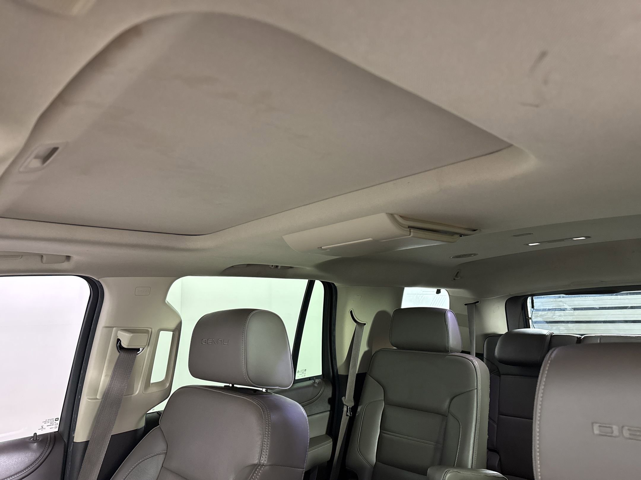 Used 2015 GMC Yukon Denali w/ Open Road Package RWD image 13