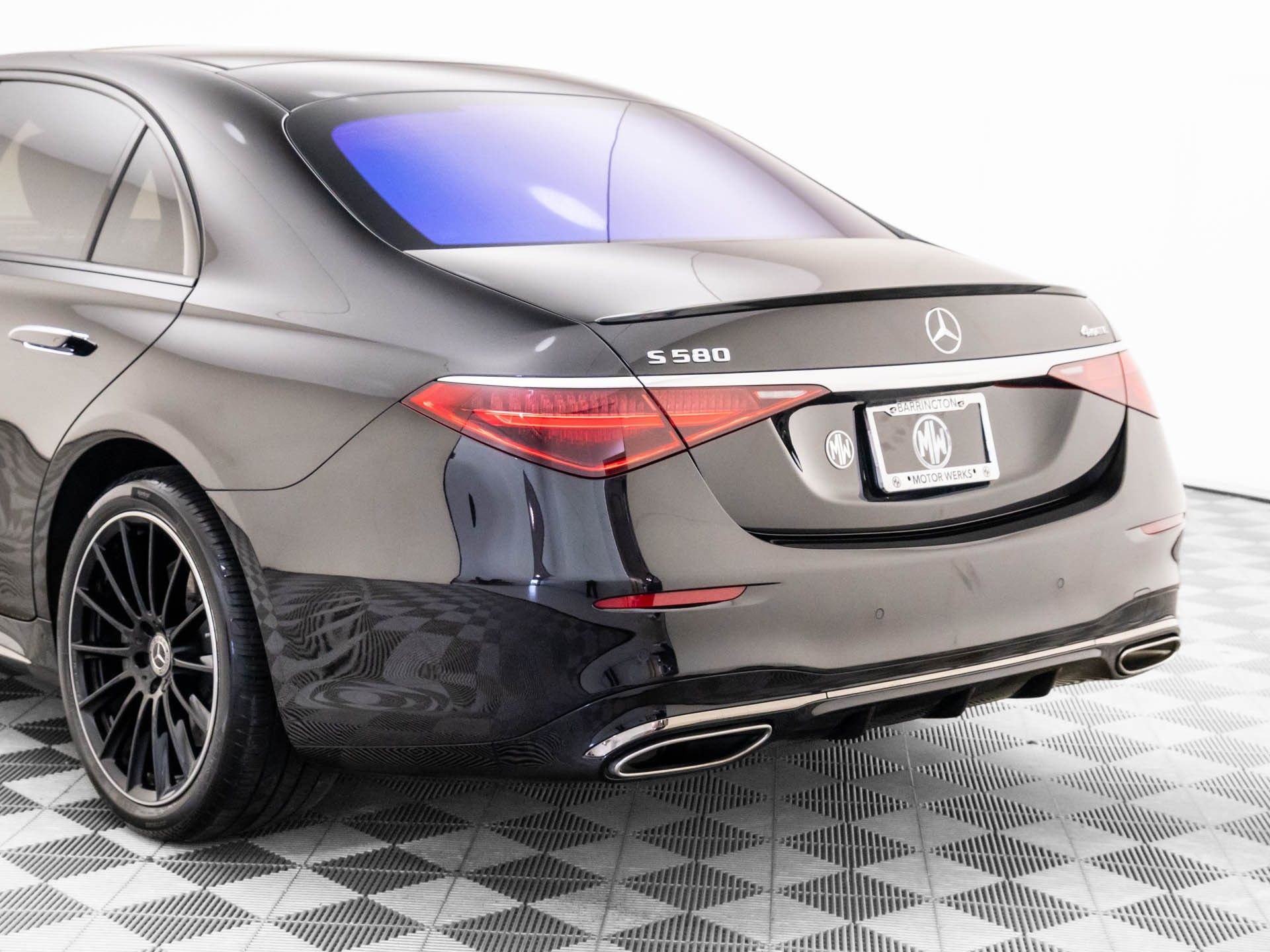 Used 2023 Mercedes-Benz S 580 4MATIC Sedan image 38