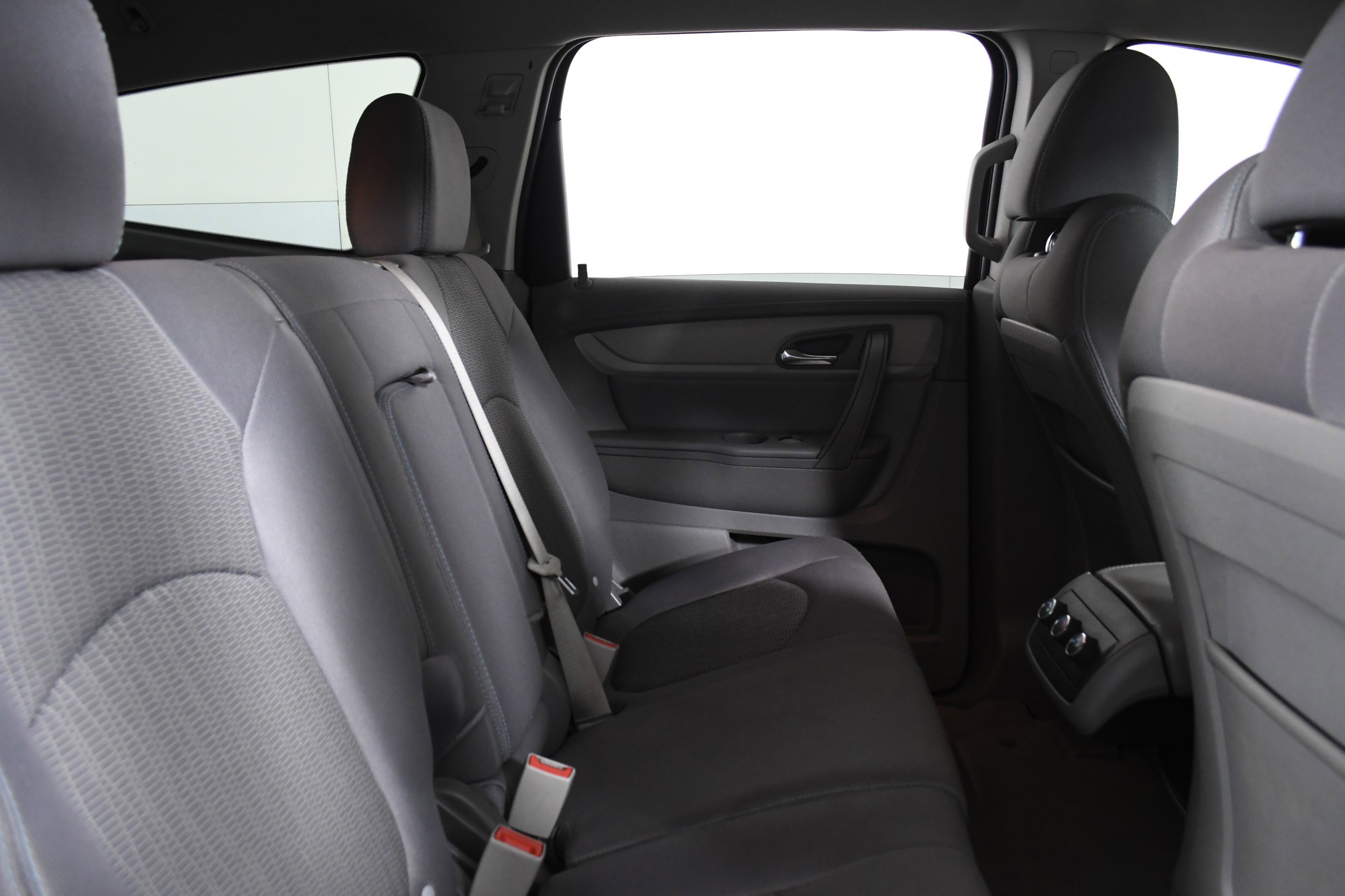 Used 2017 Chevrolet Traverse LS image 25