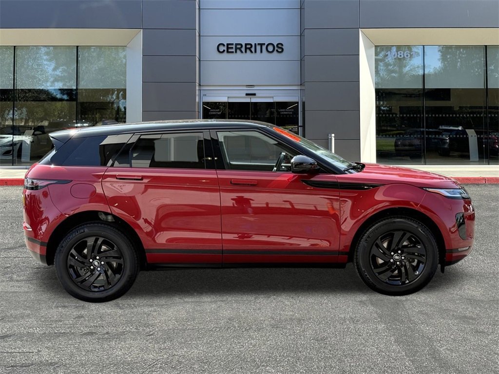Used 2023 Land Rover Range Rover Evoque S image 4