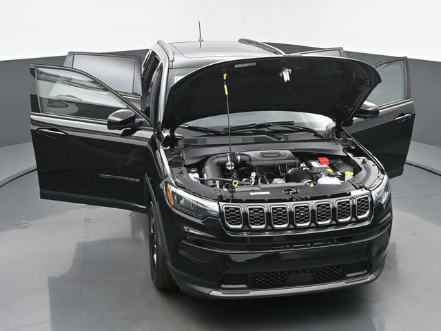 New 2025 Jeep Compass Latitude w/ Sun & Sound Group AWD/4WD image 62