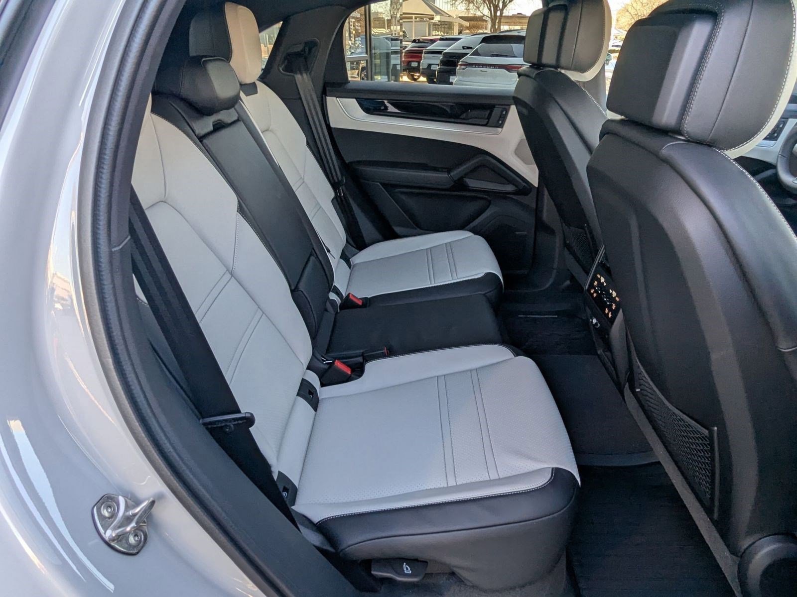 New 2026 Porsche Cayenne Coupe image 24