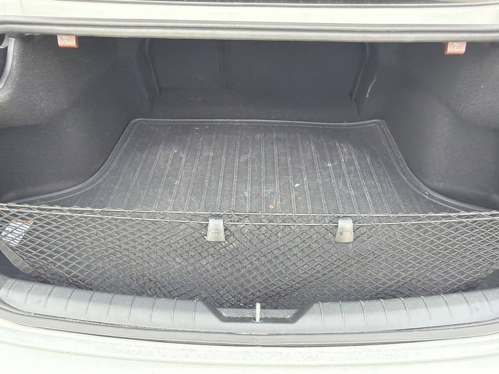 Used 2025 Hyundai Sonata Limited FWD image 13