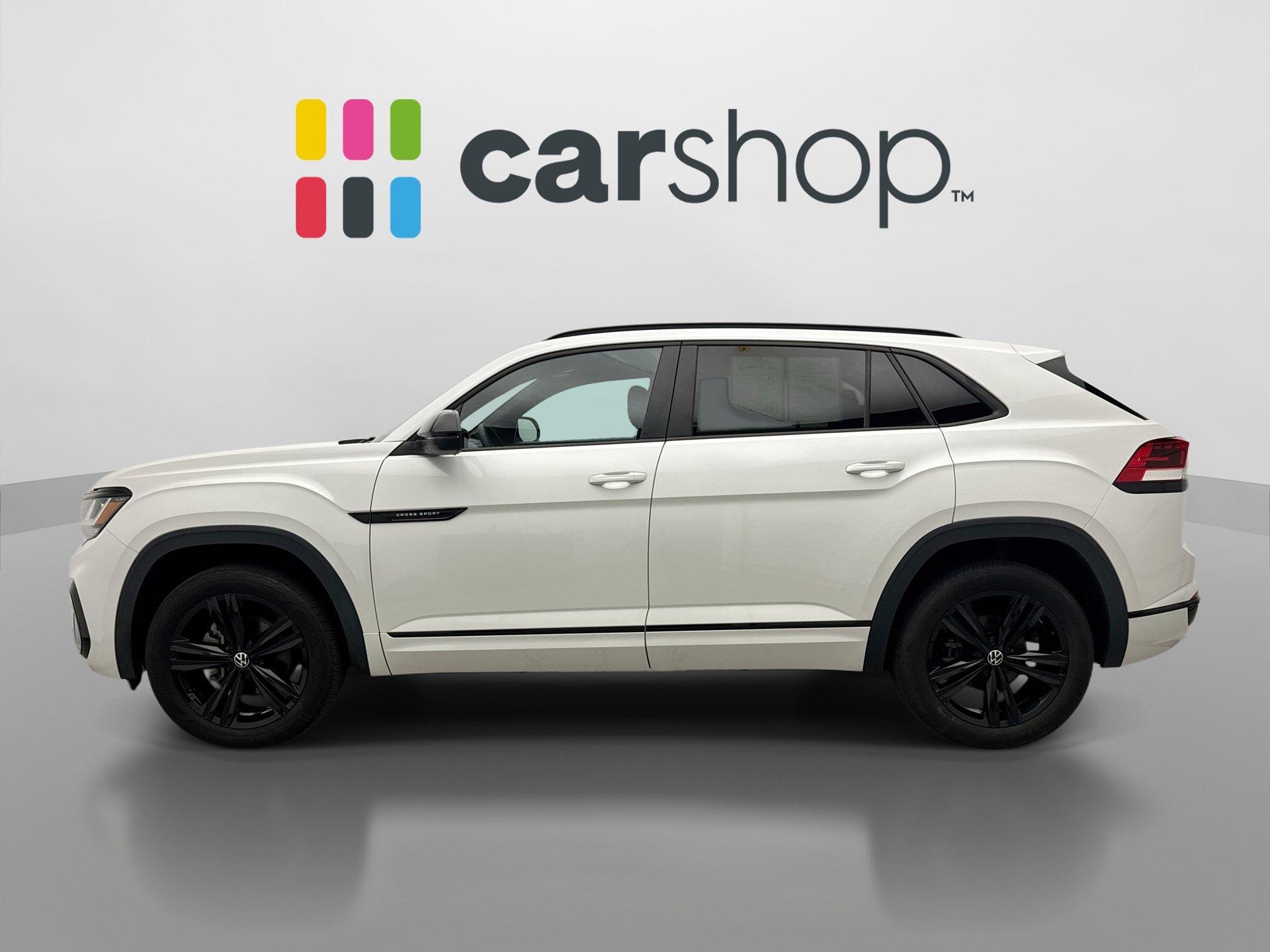 Used 2023 Volkswagen Atlas Cross Sport SEL R-Line AWD/4WD image 2