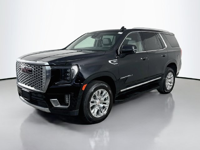 Used 2023 GMC Yukon Denali AWD/4WD image 4