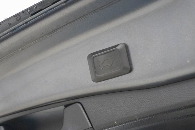 Used 2020 Toyota RAV4 XSE w/ XSE Grade Weather Package AWD/4WD image 13