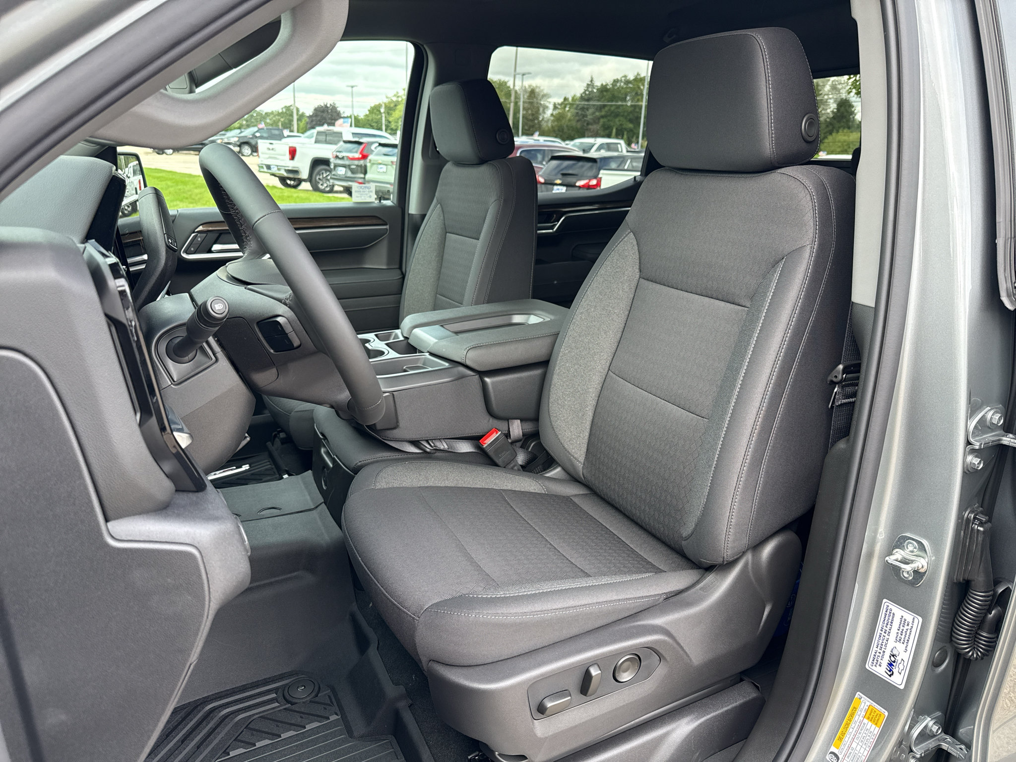 New 2026 Chevrolet Silverado 1500 LT w/ Z71 Off-Road Package AWD/4WD image 49