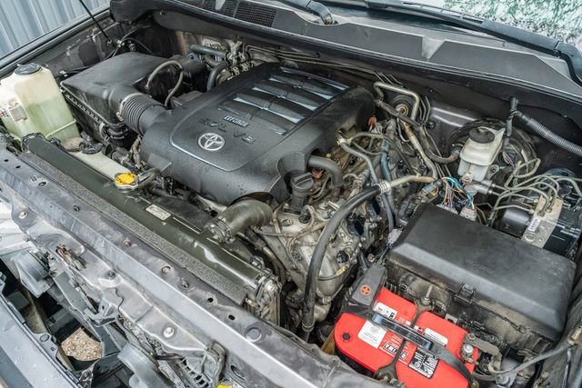 Used 2013 Toyota Sequoia SR5 image 15