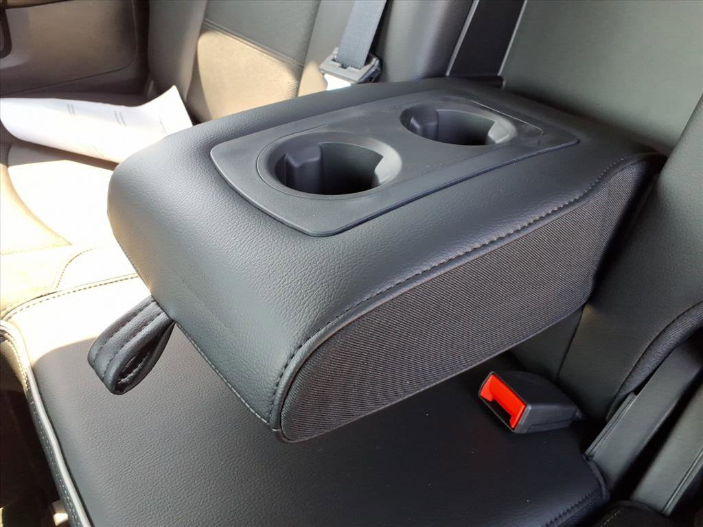 New 2026 RAM 2500 Laramie AWD/4WD image 17