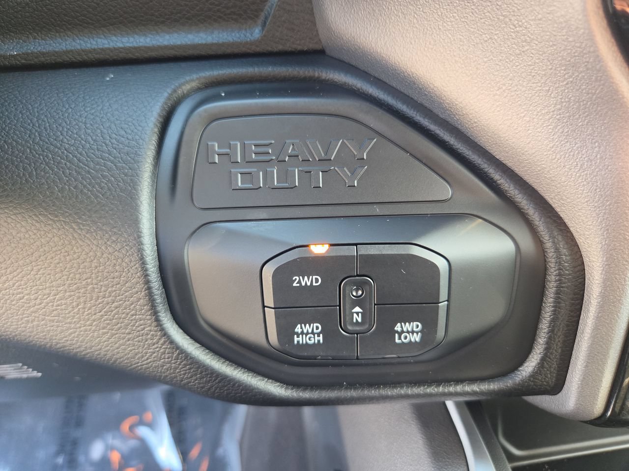 Used 2025 RAM 2500 Big Horn AWD/4WD image 29