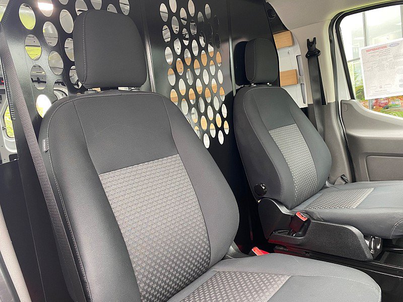 Used 2025 Ford Transit 250 Low Roof w/ Exterior Upgrade Package RWD image 29