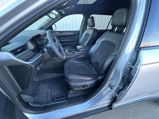 Used 2024 Jeep Grand Cherokee L Altitude image 19