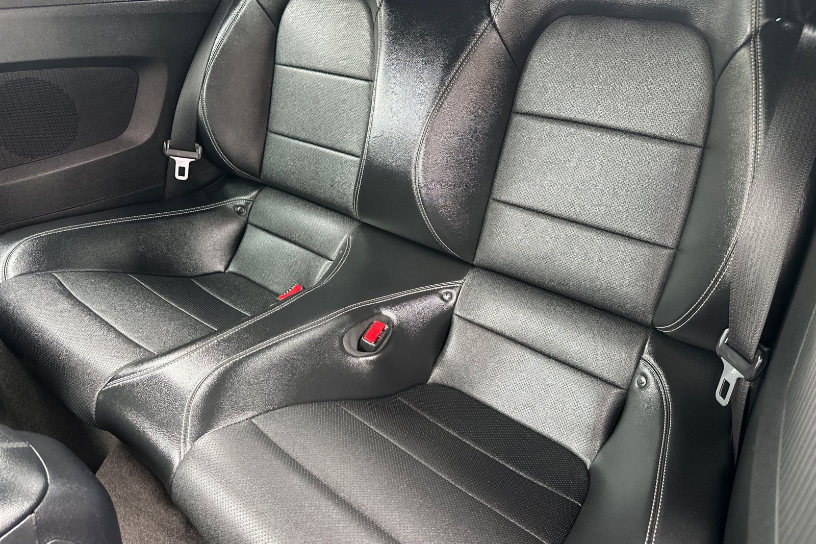 Used 2017 Ford Mustang Premium RWD image 14