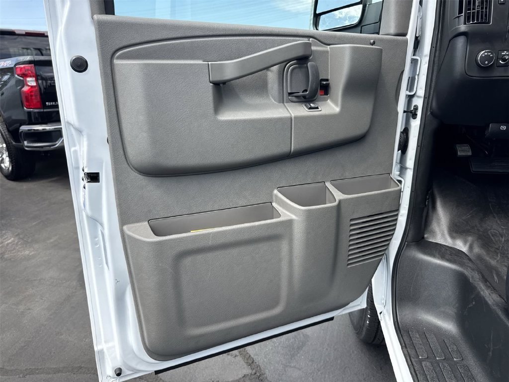 New 2026 Chevrolet Express 2500 LS RWD image 17