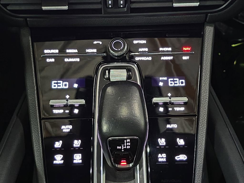 Certified 2021 Porsche Cayenne Coupe image 19