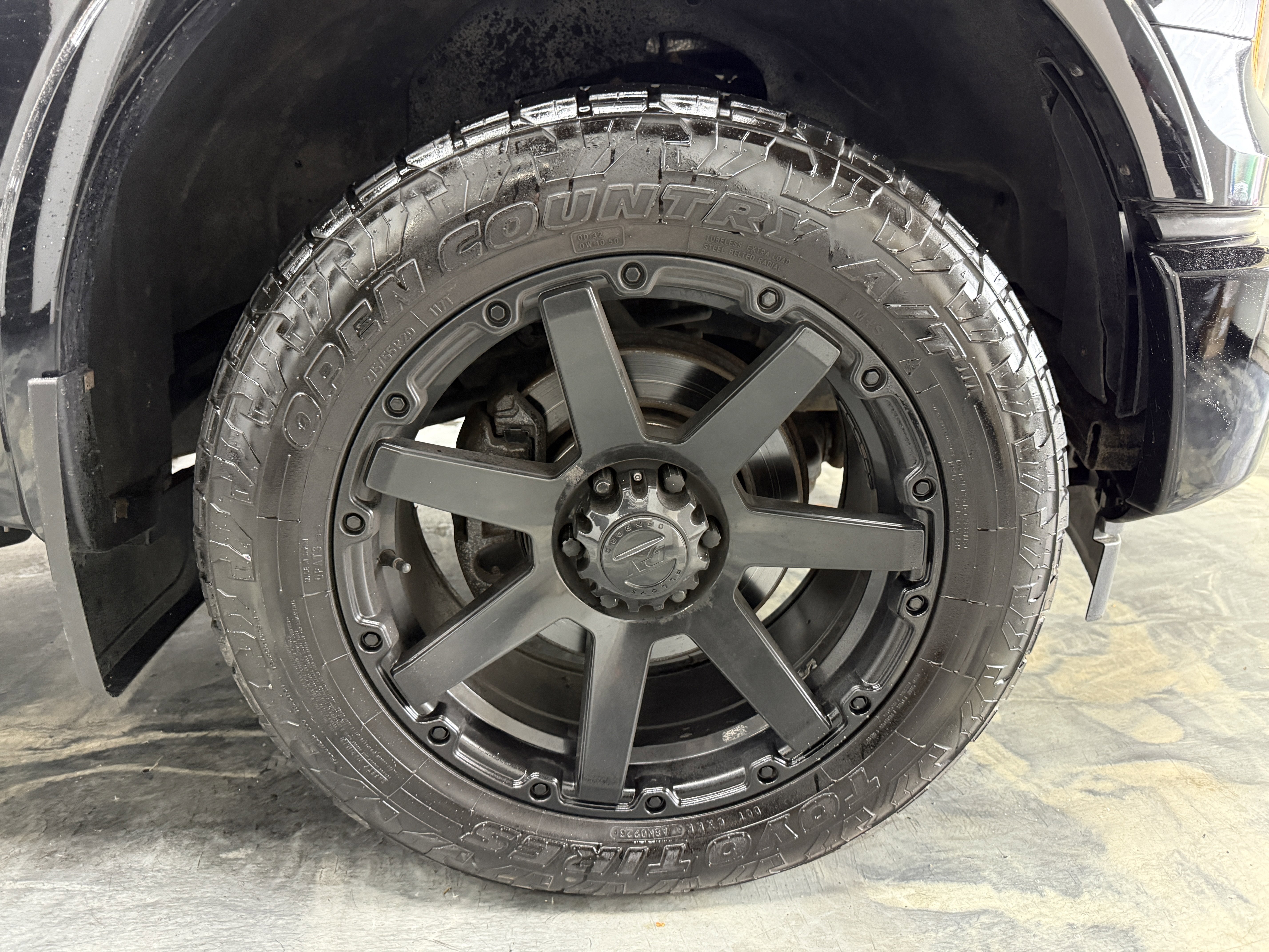 Used 2017 Ford F150 Limited AWD/4WD image 32