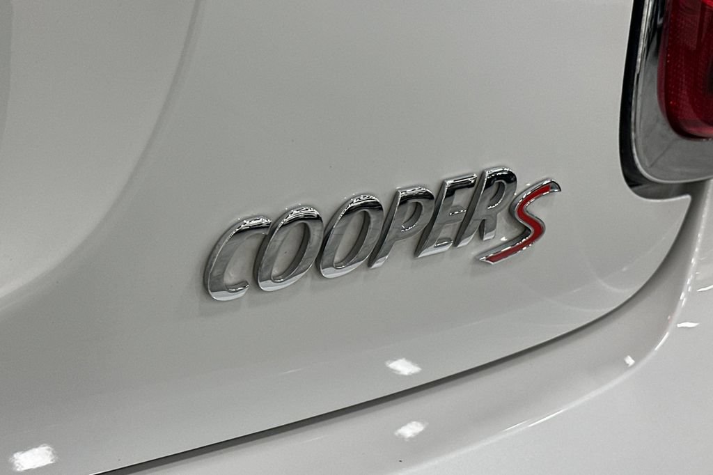 Certified 2024 MINI Cooper S w/ Signature Upholstery Package FWD image 33