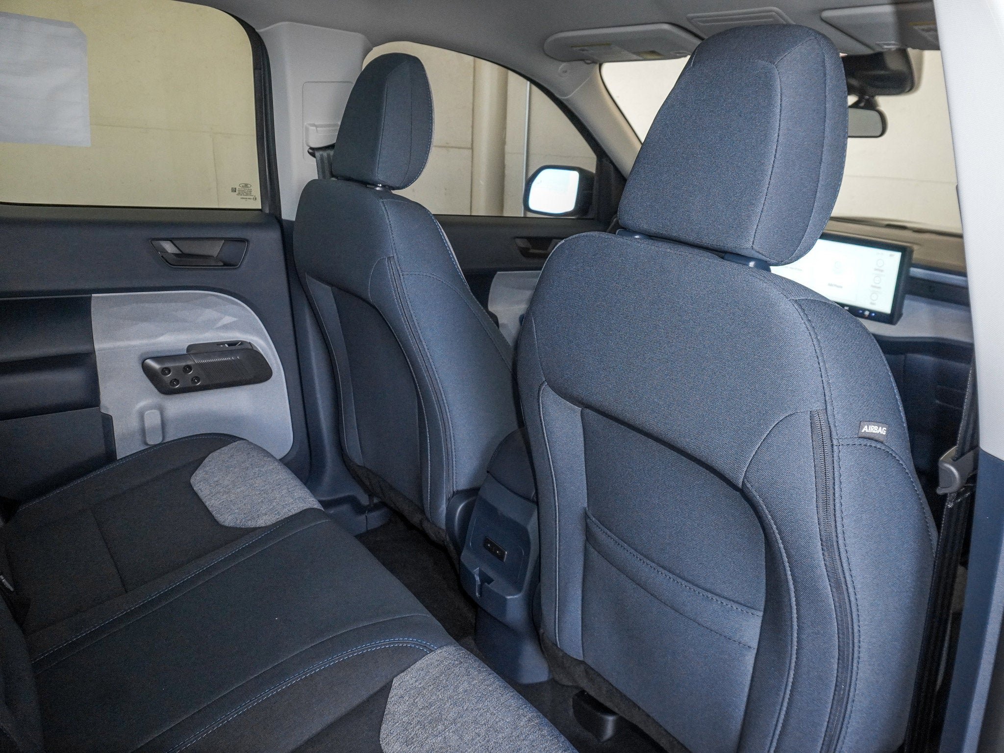 New 2025 Ford Maverick XLT image 43