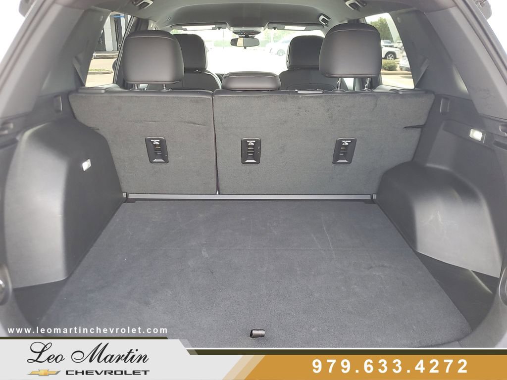 Used 2026 GMC Terrain Elevation w/ Elevation Premium Package FWD image 7