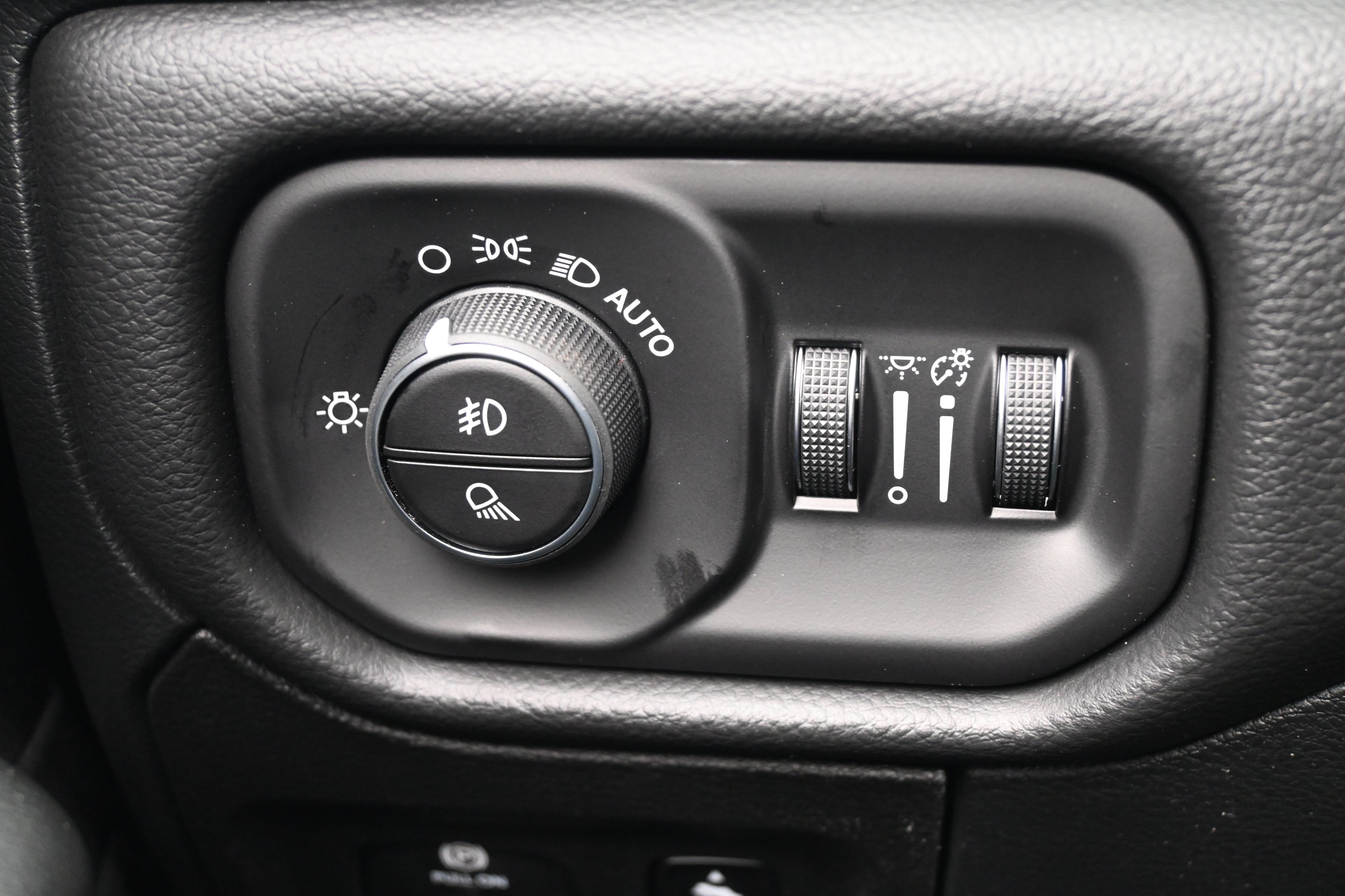 New 2026 RAM 1500 Big Horn AWD/4WD image 27