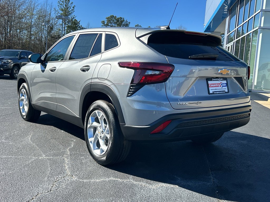 New 2026 Chevrolet Trax LS w/ LS Convenience Package image 7