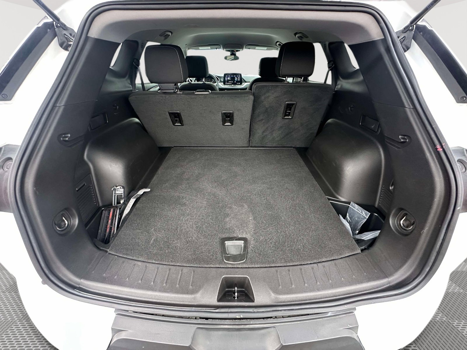 Certified 2025 Chevrolet Blazer LT image 34